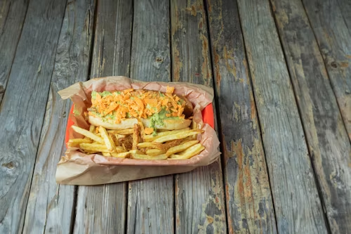 🧡 Veggie-Burger & knusprige Pommes: Streetfood-Genuss pur